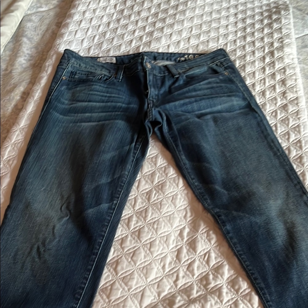 GAP Blue Skinny Jeans with Classic Denim Appeal